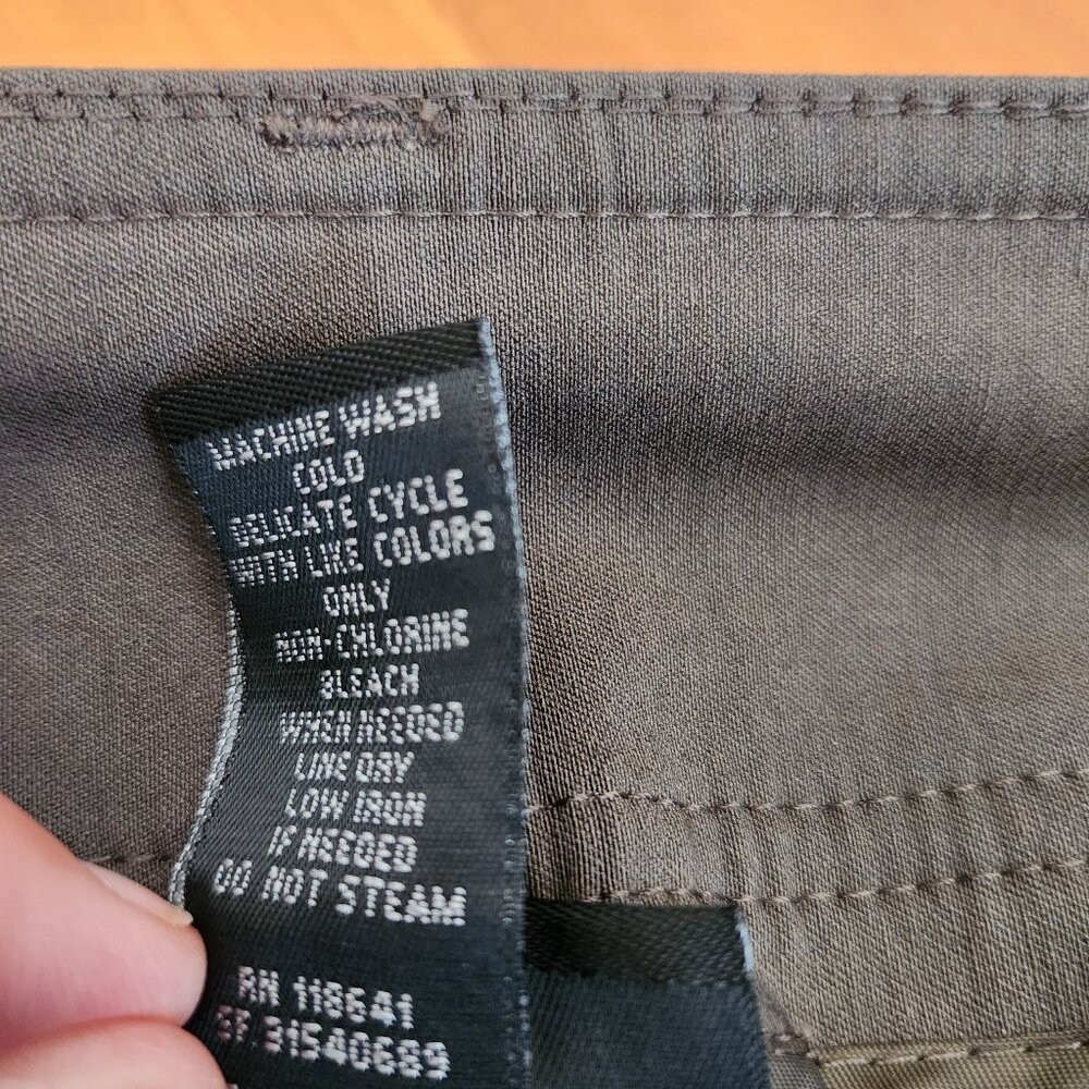 Lane Bryant Olive/Brown 'ish 7/8 Length Pants‎ Size 20 - Picture 5 of 8